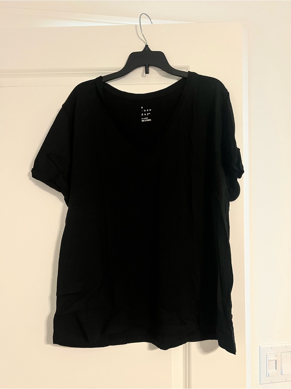 A New Day Black V-Neck Short Sleeve Tee